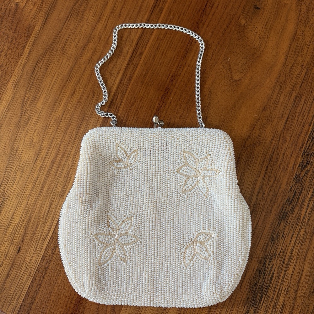 1950s White Glass Beaded Purse Evening Handbag Kiss Lock Chain Seed Beads Bridal